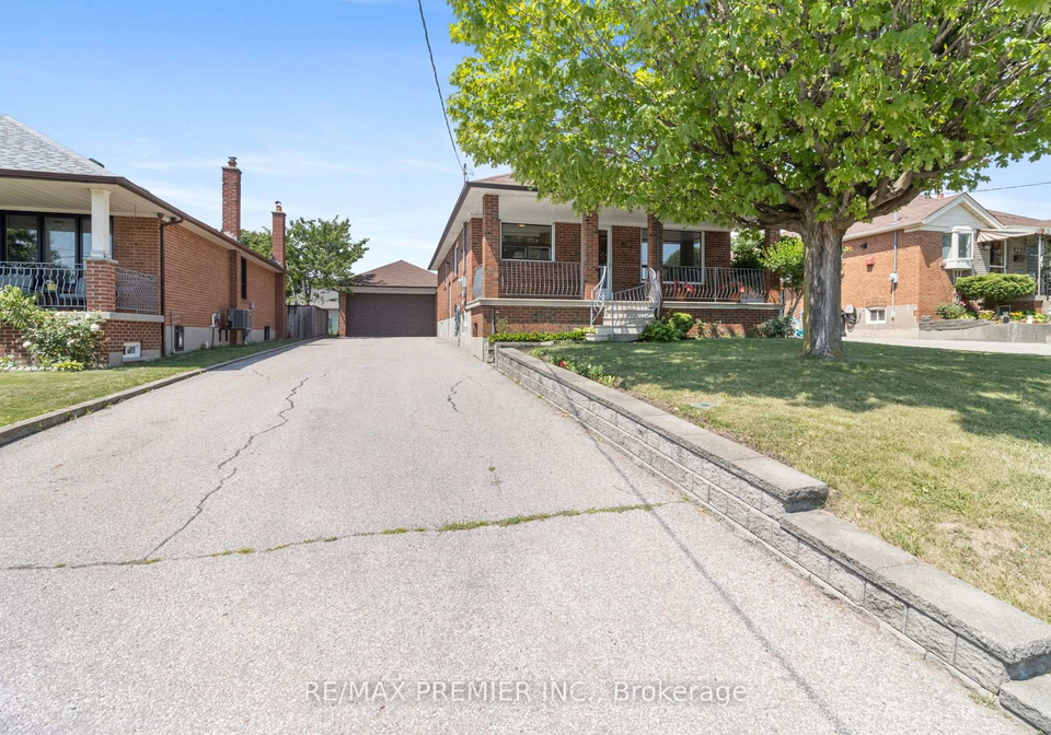 30-forthbridge-crescent-toronto-york-ontario-w13548698