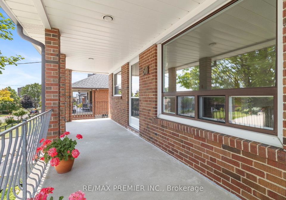 30-forthbridge-crescent-toronto-york-ontario-w13548698