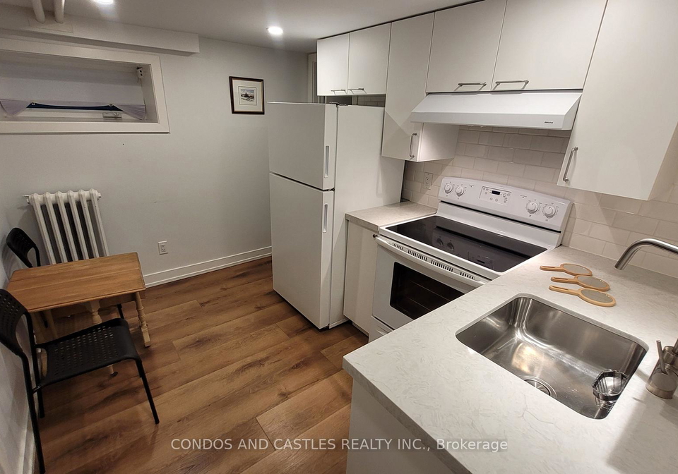 203-fern-avenue-toronto-toronto-ontario-w13548816