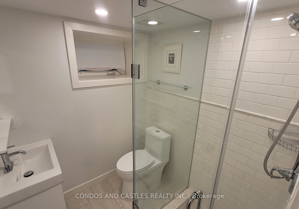 203-fern-avenue-toronto-toronto-ontario-w13548816