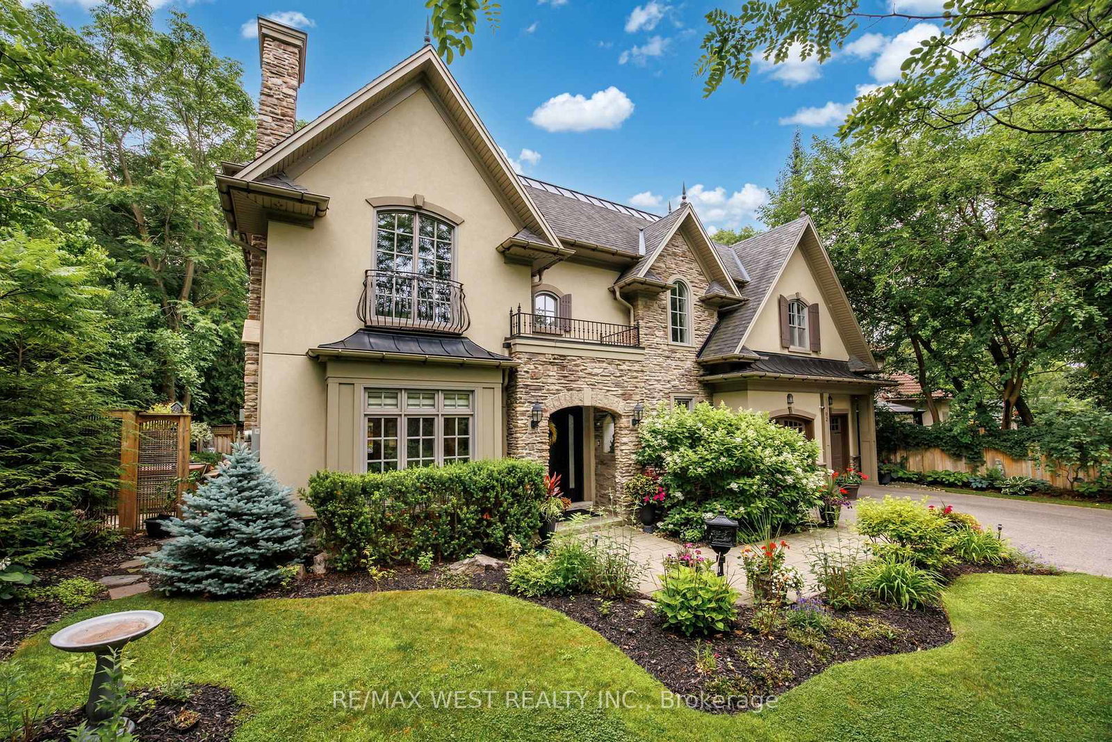 92-pinetree-way-mississauga-ontario-w13548924