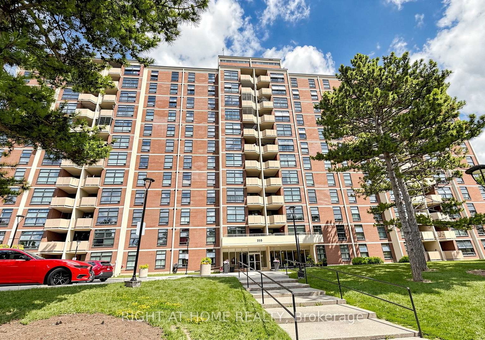 335-driftwood-avenue-toronto-york-ontario-w13549150