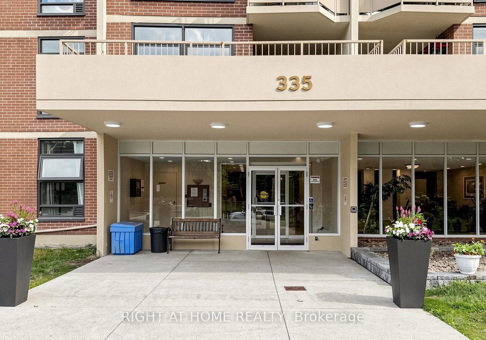 335-driftwood-avenue-toronto-york-ontario-w13549150