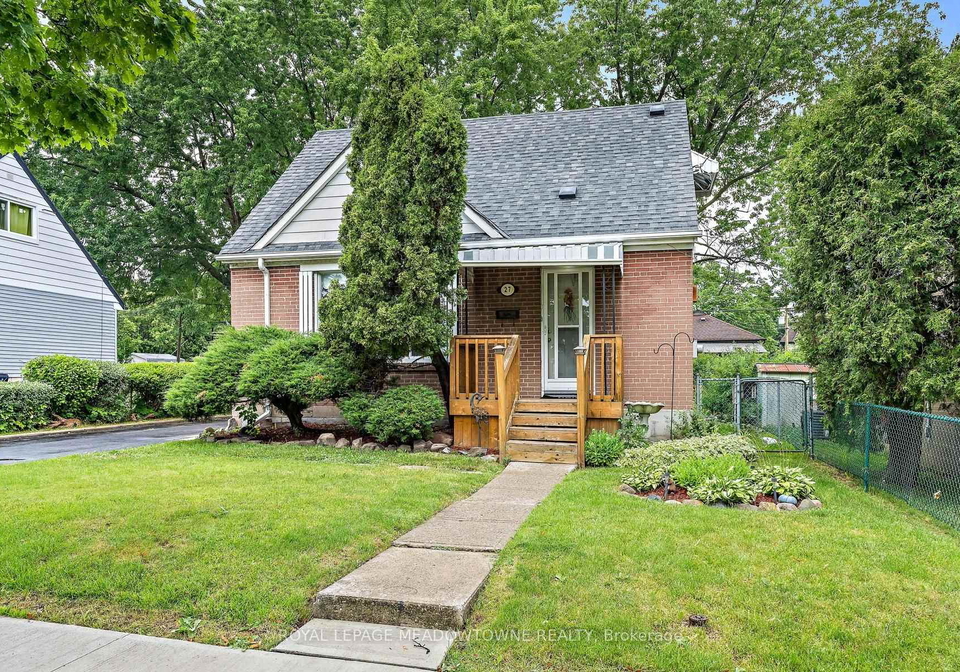 27-hatfield-crescent-toronto-etobicoke-ontario-w13549208