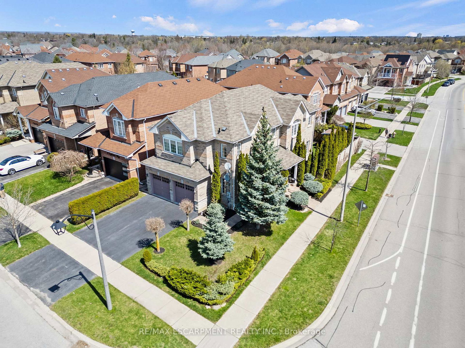 200-miller-drive-halton-hills-ontario-w13549570