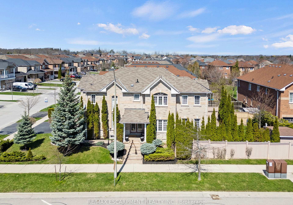 200-miller-drive-halton-hills-ontario-w13549570