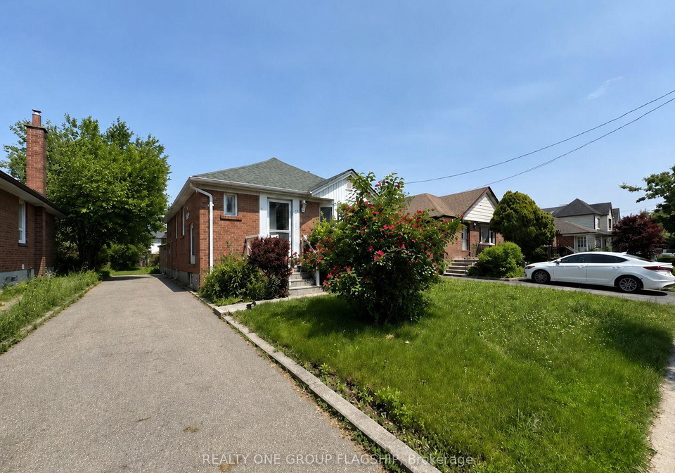 102-edgecroft-road-toronto-etobicoke-ontario-w13549582