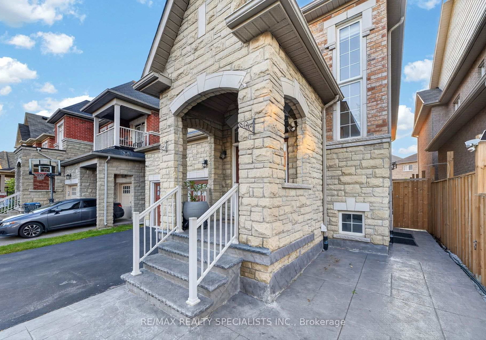 17-tysonville-circle-brampton-ontario-w13549634