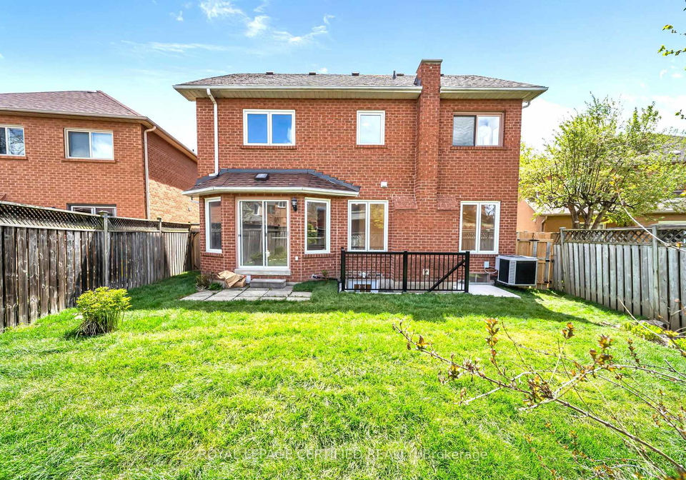 5016-natkarni-crescent-mississauga-ontario-w13549730