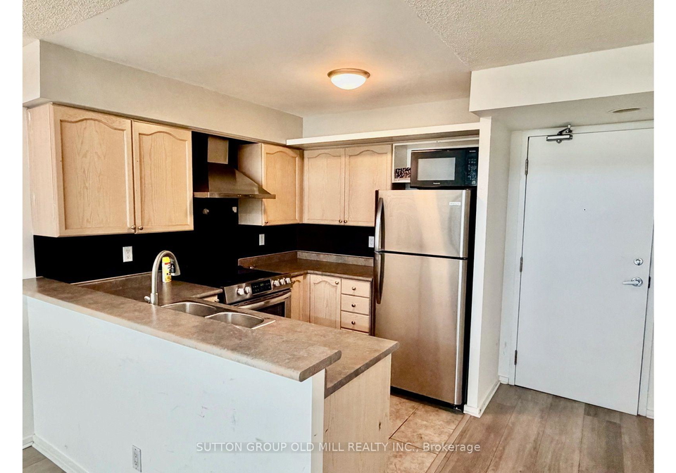200-manitoba-street-toronto-etobicoke-ontario-w13549778