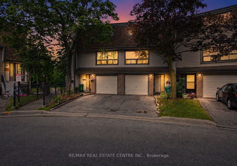 ashton-crescent-brampton-ontario-w13549922