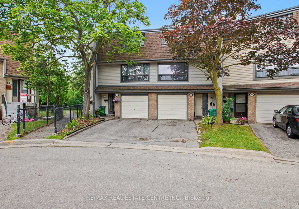 ashton-crescent-brampton-ontario-w13549922