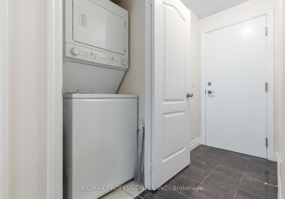 2121-lake-shore-boulevard-w-toronto-etobicoke-ontario-w13550878