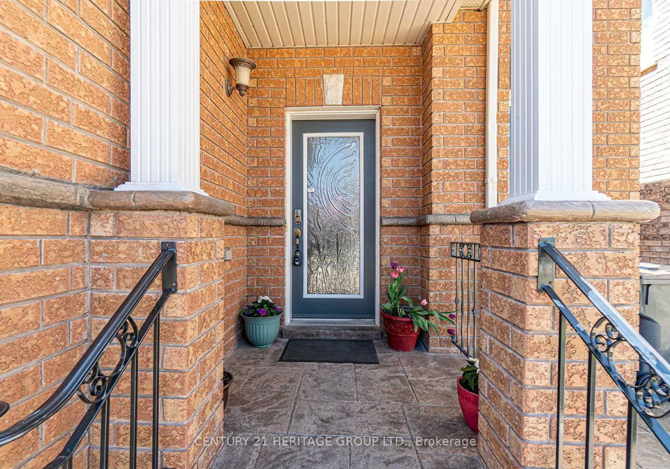 92-sewells-lane-brampton-ontario-w13550882