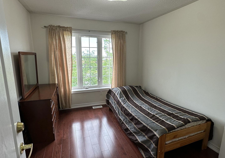 29-october-place-brampton-ontario-w13551022