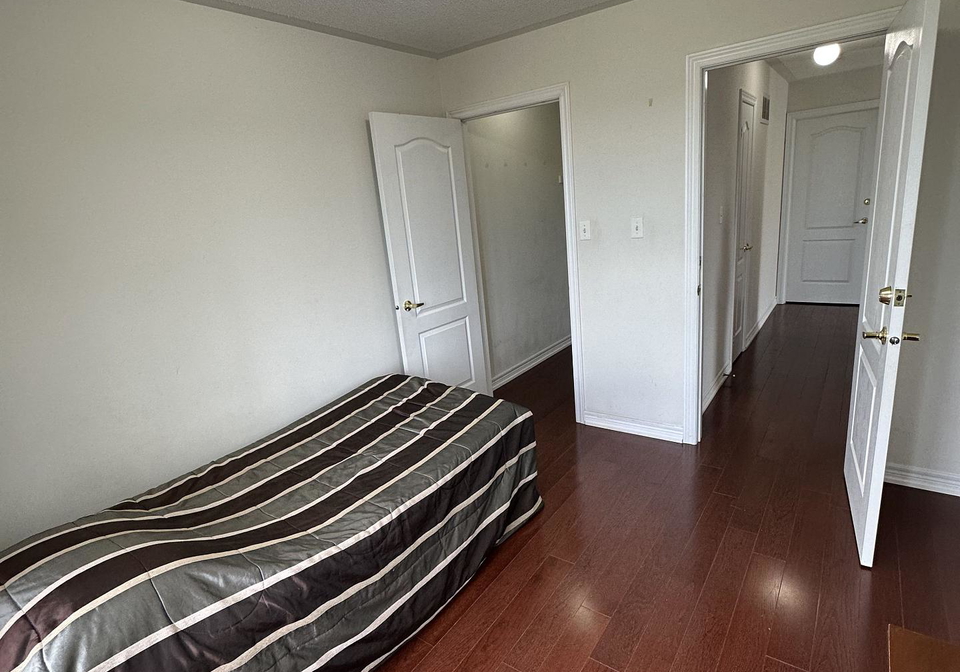 29-october-place-brampton-ontario-w13551022