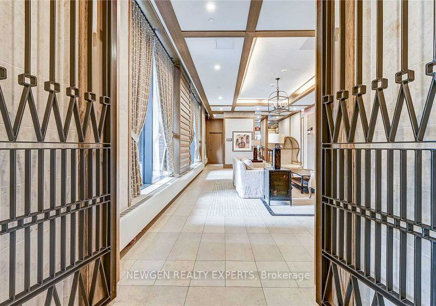 830-lawrence-avenue-w-toronto-north-york-ontario-w13551070
