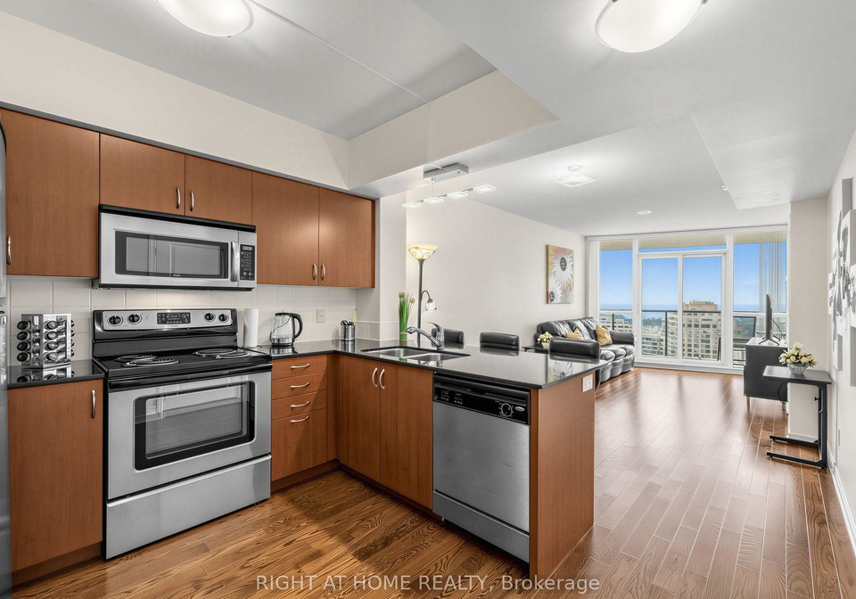 15-legion-road-toronto-etobicoke-ontario-w13551130