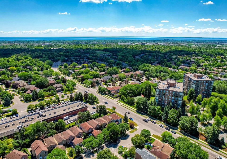 1279-hedgestone-crescent-s-oakville-ontario-w13551348