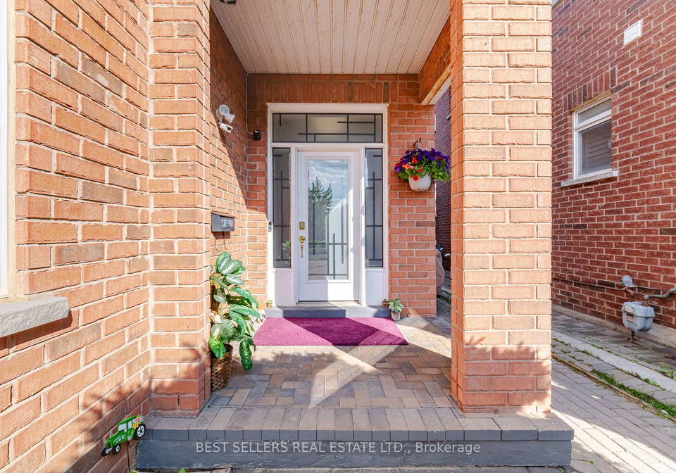 3252-sunlight-street-mississauga-ontario-w13551374