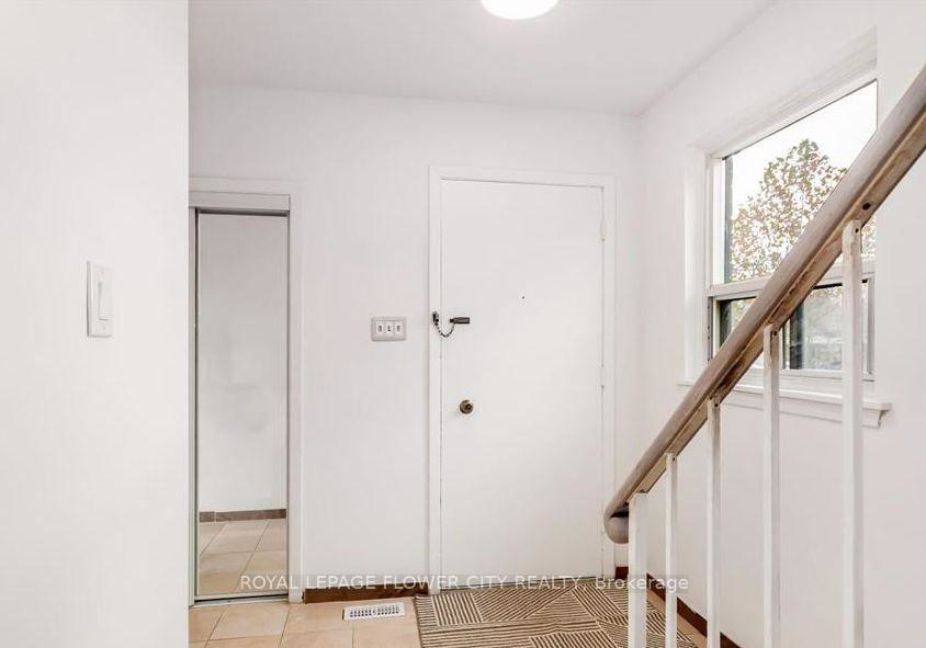 3-clayhall-crescent-toronto-york-ontario-w13551436