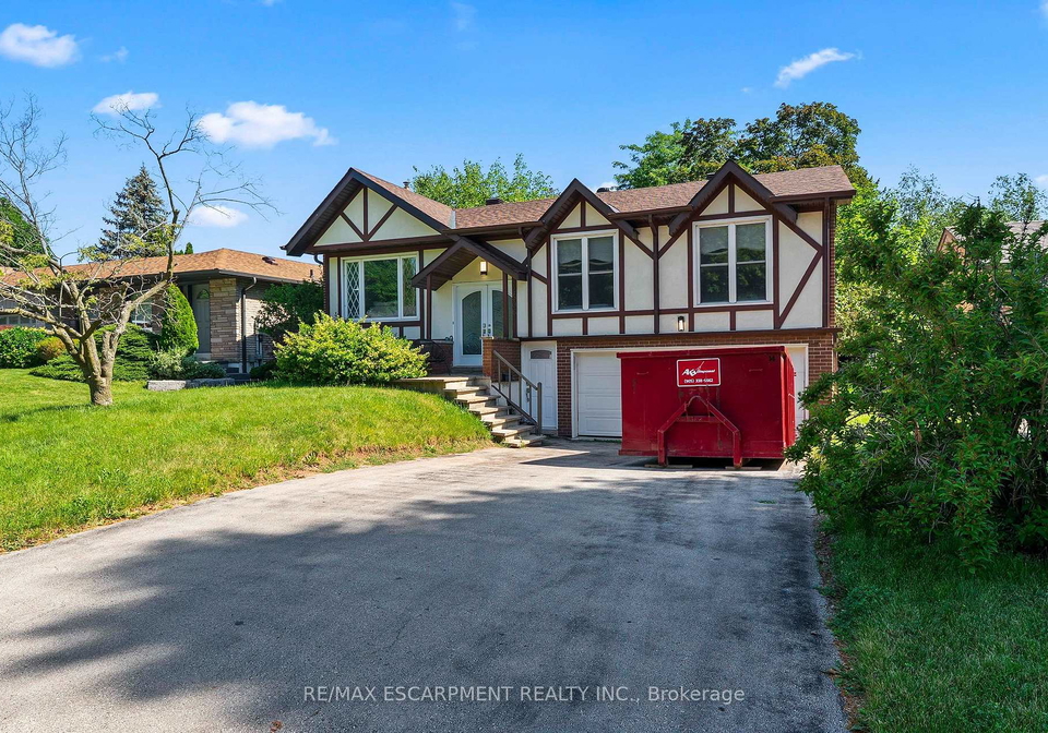 2506-yarmouth-crescent-oakville-ontario-w13551864