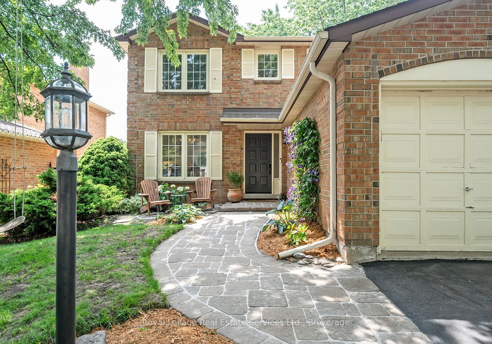 1484-princeton-crescent-oakville-ontario-w13551904