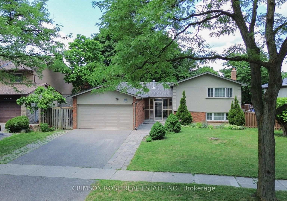 7018-cadiz-crescent-mississauga-ontario-w13551950