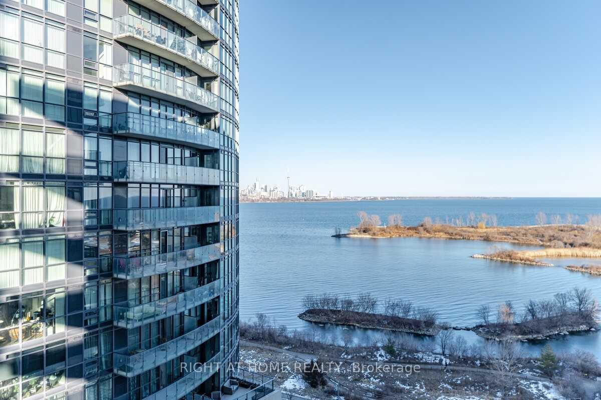 65-annie-craig-drive-toronto-etobicoke-ontario-w13552228