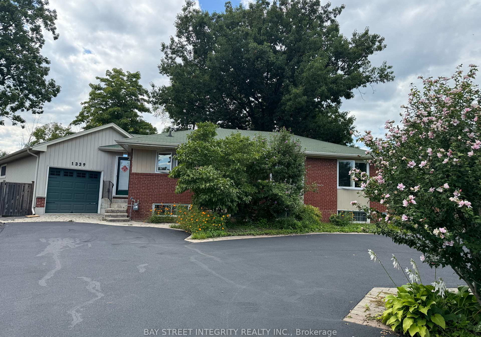 1339-pinegrove-road-oakville-ontario-w13552350