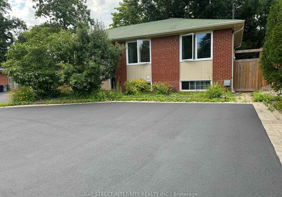 1339-pinegrove-road-oakville-ontario-w13552350