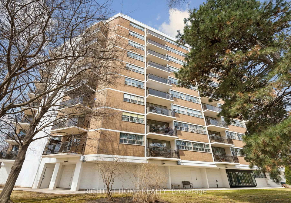 212-kerr-street-oakville-ontario-w13552536