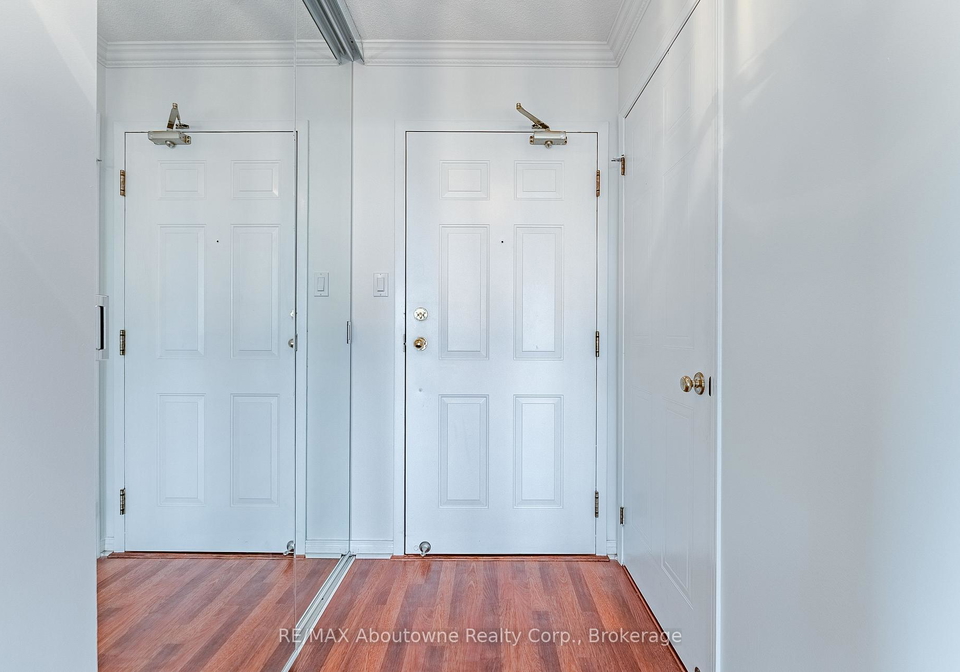 5080-pinedale-avenue-burlington-ontario-w13552604