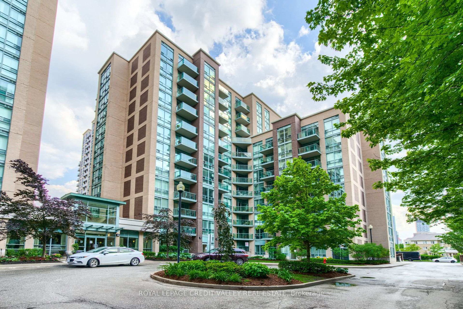 9-michael-power-place-toronto-etobicoke-ontario-w13552618