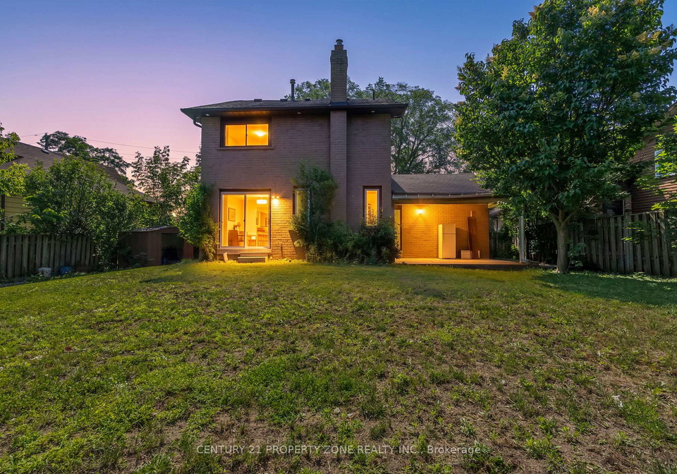 32-archibald-street-brampton-ontario-w13552738