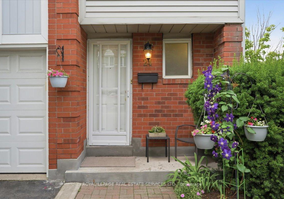 4605-donegal-drive-mississauga-ontario-w13552784