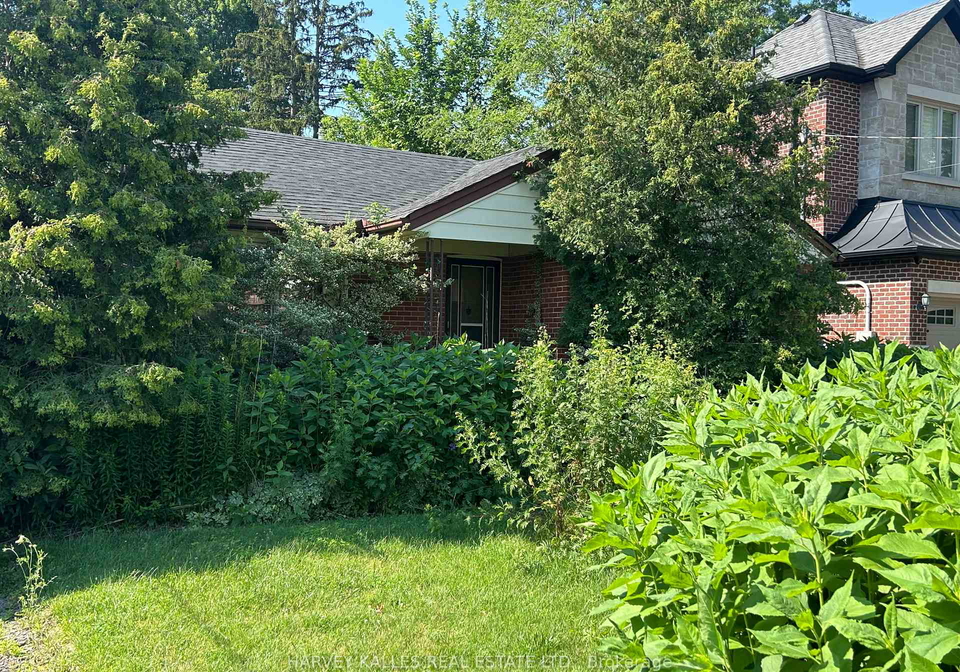 9-downing-street-toronto-etobicoke-ontario-w13553028