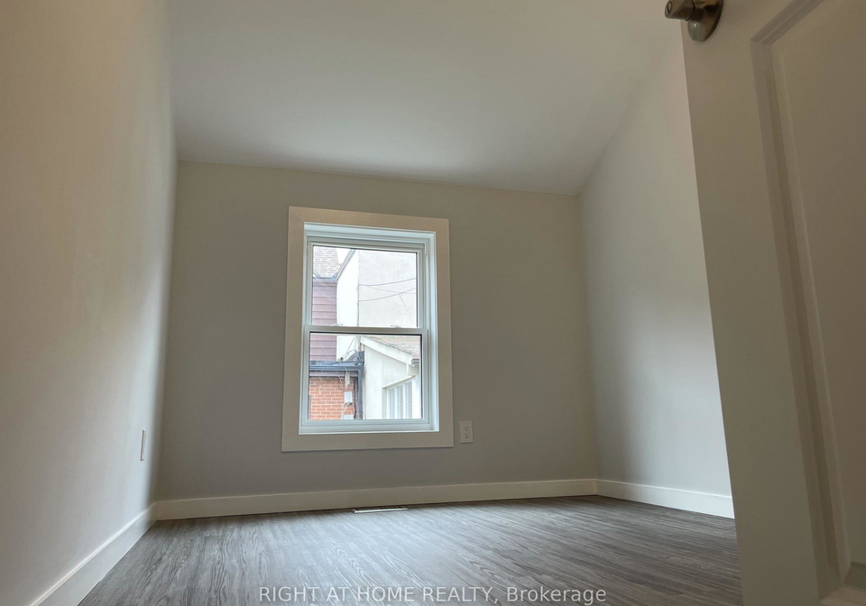 980-ossington-avenue-toronto-toronto-ontario-w13553178
