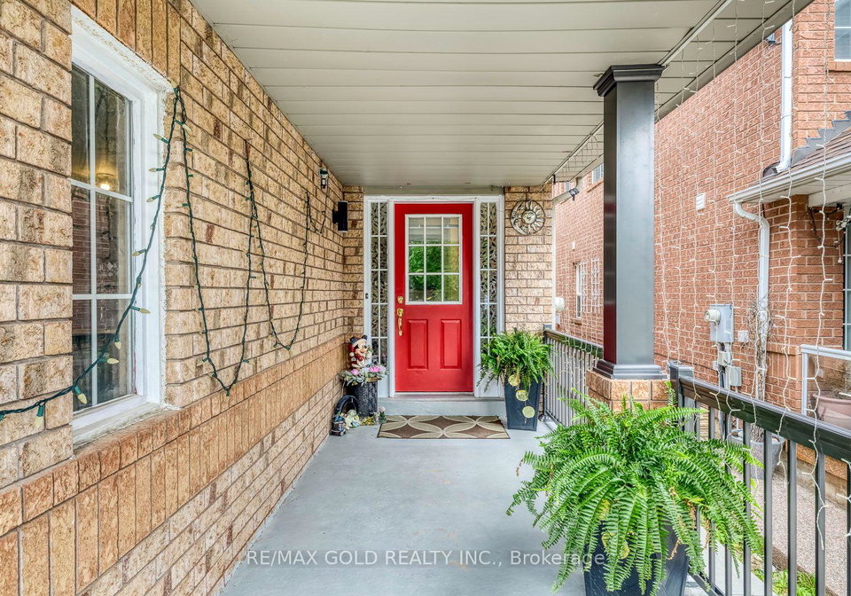 911-golden-farmer-way-mississauga-ontario-w13553230