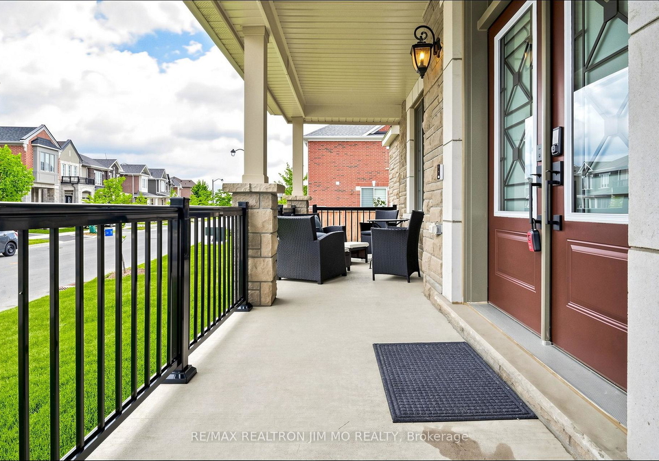 476-kennedy-circle-w-milton-ontario-w13553284