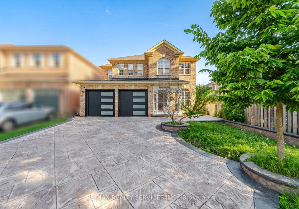 4-sunnybrook-crescent-brampton-ontario-w13553322