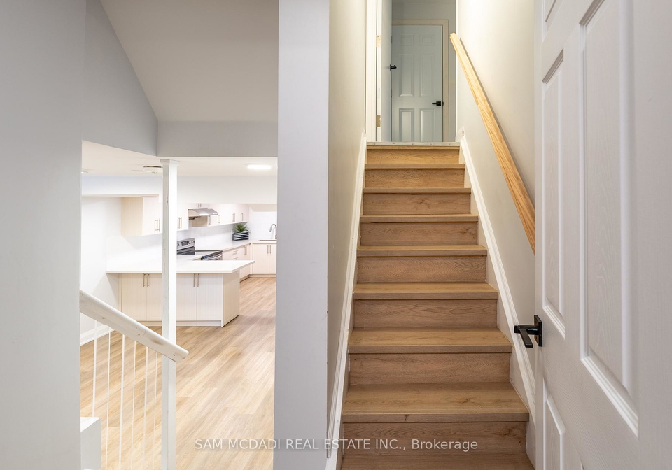 4043-pavillion-court-mississauga-ontario-w13553334