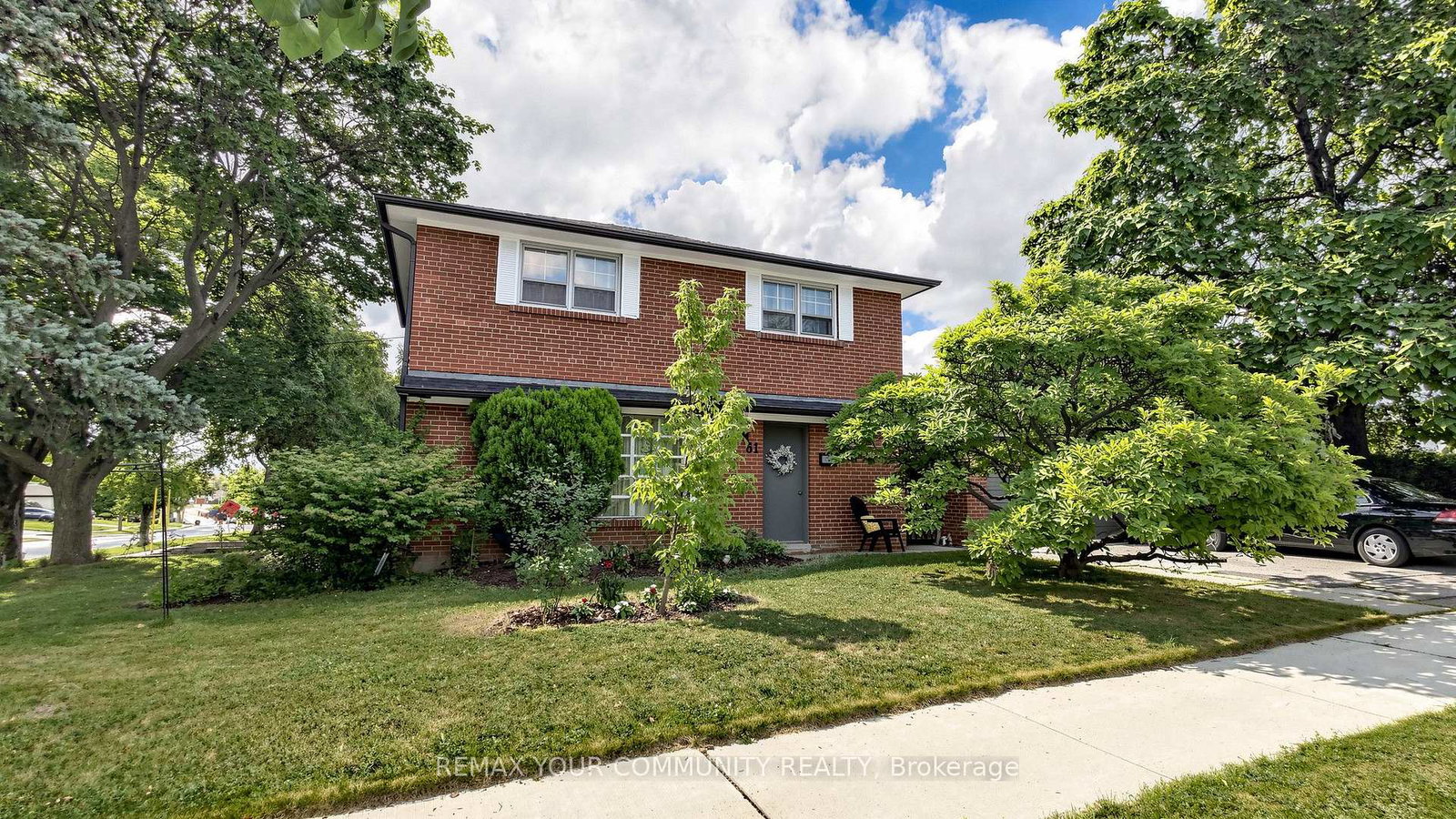 61-norfield-crescent-toronto-etobicoke-ontario-w13553480