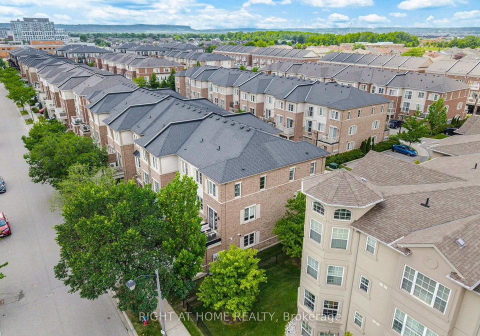 165-hampshire-way-s-milton-ontario-w13553550