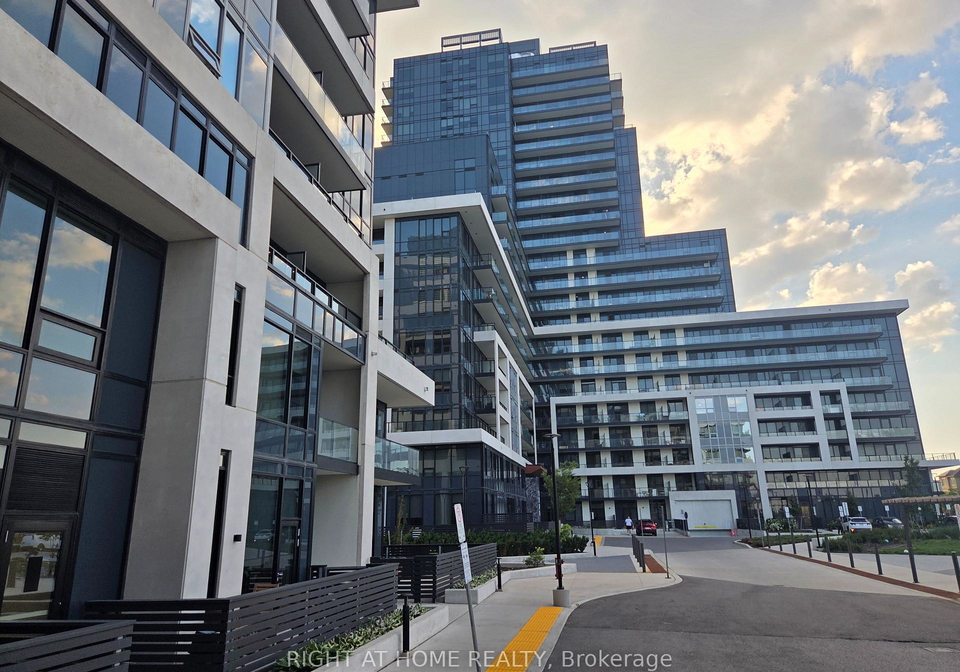 3200-w-william-coltson-avenue-oakville-ontario-w13553682