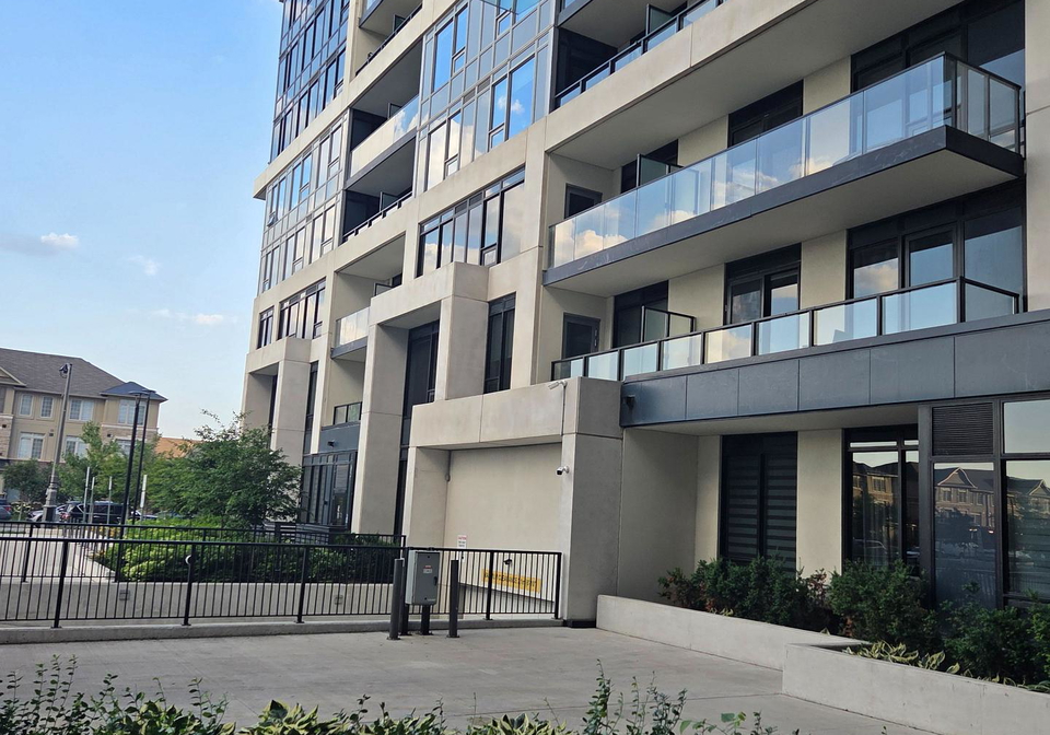 3200-w-william-coltson-avenue-oakville-ontario-w13553682