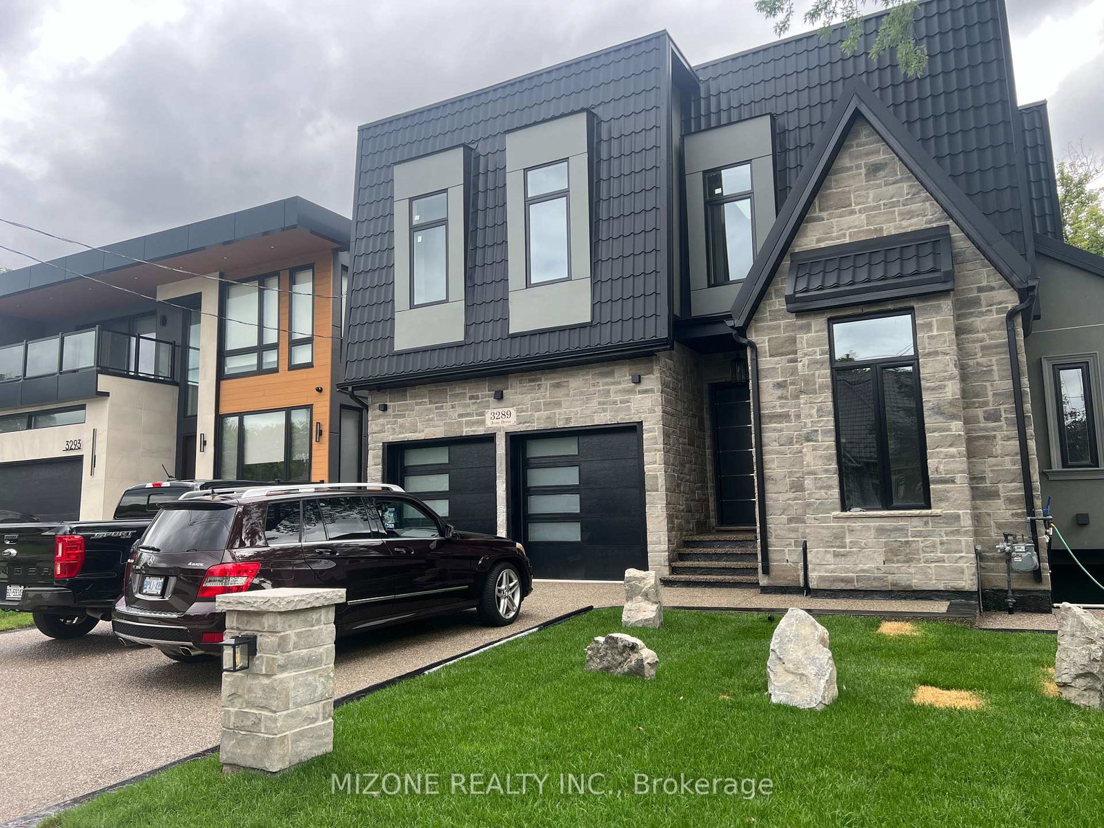 3289-joan-drive-mississauga-ontario-w13553710