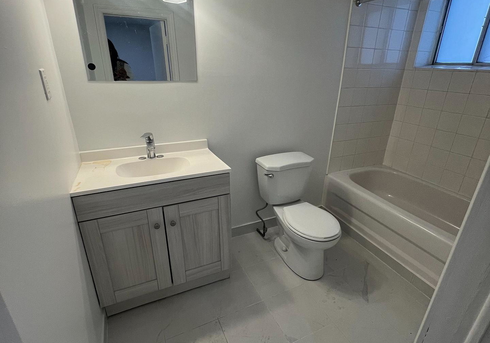 1389-lansdowne-avenue-toronto-toronto-ontario-w13553812