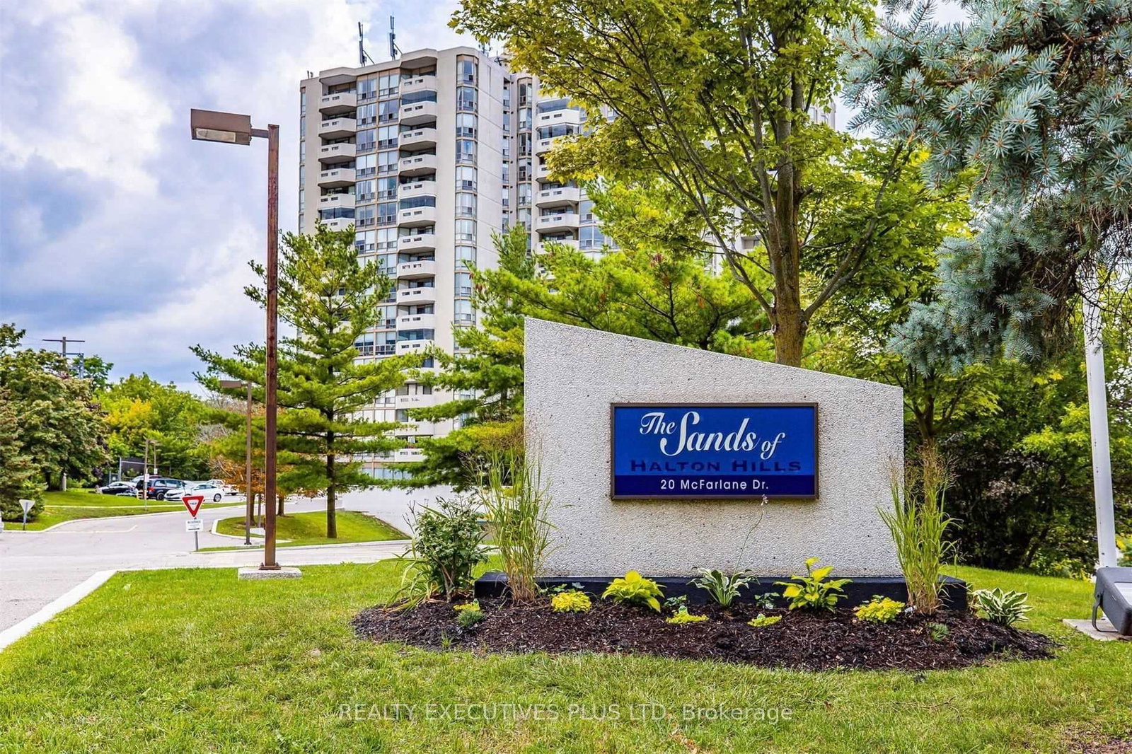 20-mcfarlane-drive-halton-hills-ontario-w13553860