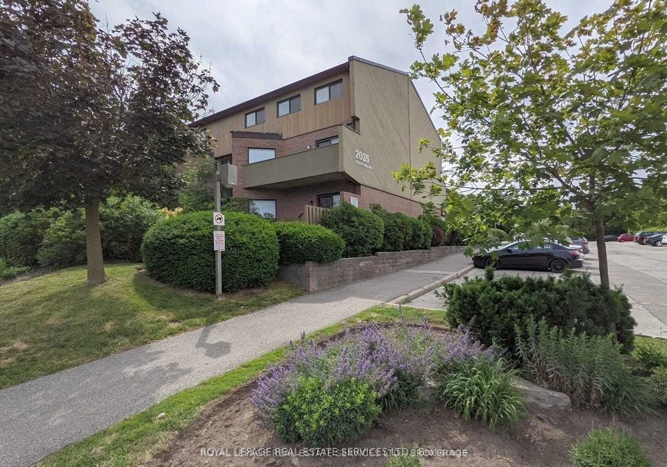 2035-south-millway-drive-mississauga-ontario-w13554008